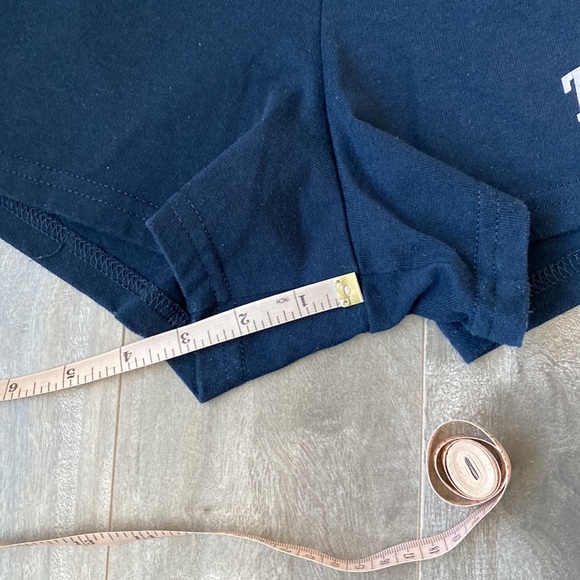 Women’s UofT Varsiry shorts - navy - Picture 5 of 8